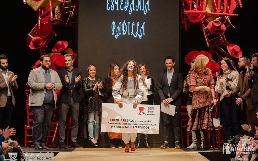 EL XI PREMIO DE DISEÑADORES NOVELES DE LA PASARELA FLAMENCA JEREZ TÍO PEPE RECAE EN ESTEFANÍA PADILLA